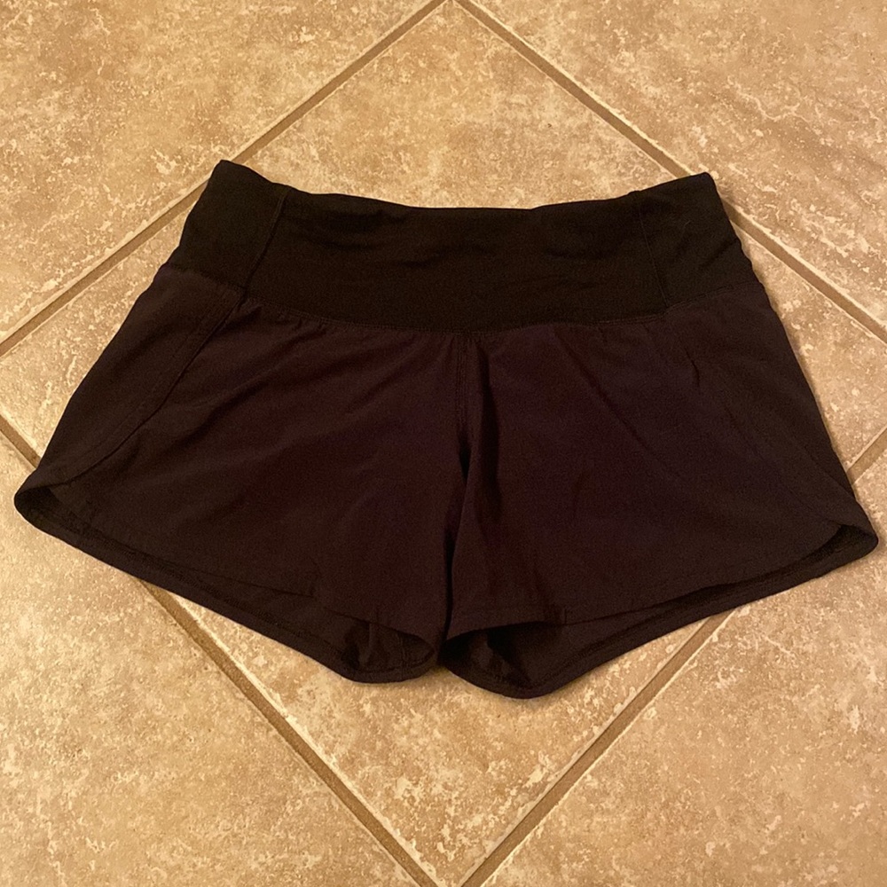 BLACK LULULEMON SIZE 2 INCH 4 SHORTS!!